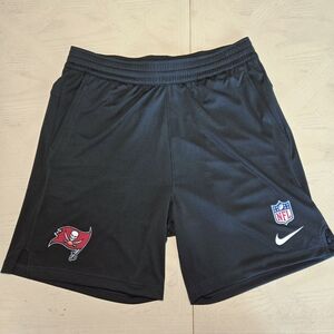 Nike NFL Tampa Bay Buccaneers Dri-FIT Training Shorts - Men’s Small - Team Issue